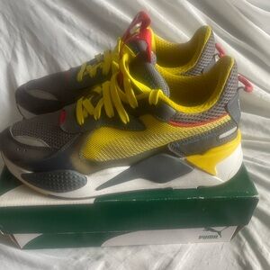 Men’s transformer pumas